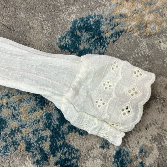 REBELLION white flowy lace Eyelet Ruffle Peasant Shirt Boho Cream blouse S small - Picture 4 of 9